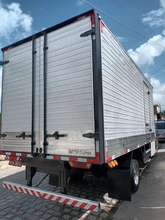 Caminhão VW 8.120 - Foto 6