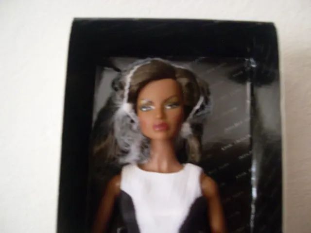 Fashion Royalty Natalia Light Strike NRFB