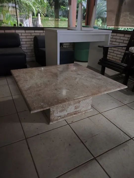 Mesa de Centro em Mármore