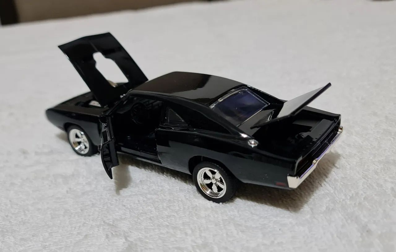 Carrinho miniatura Dodge Charger Velozes e Furiosos - Foto 2