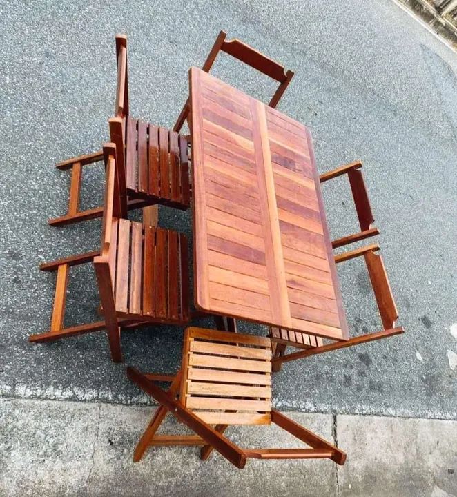 "Conjunto de Mesa e Cadeiras de Madeira 70x70 - Pronto para Uso!" - Foto 5
