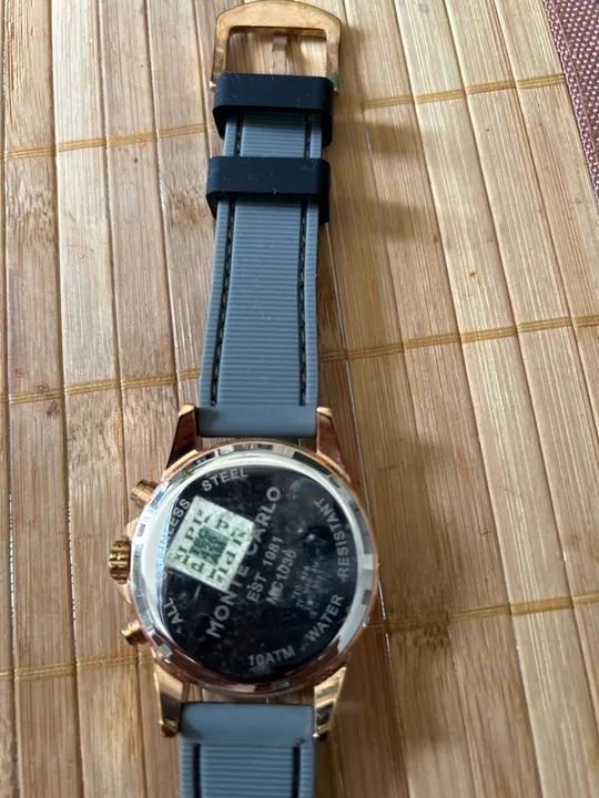 Relógio de pulso Feminino dourado Monte Carlos - Foto 2