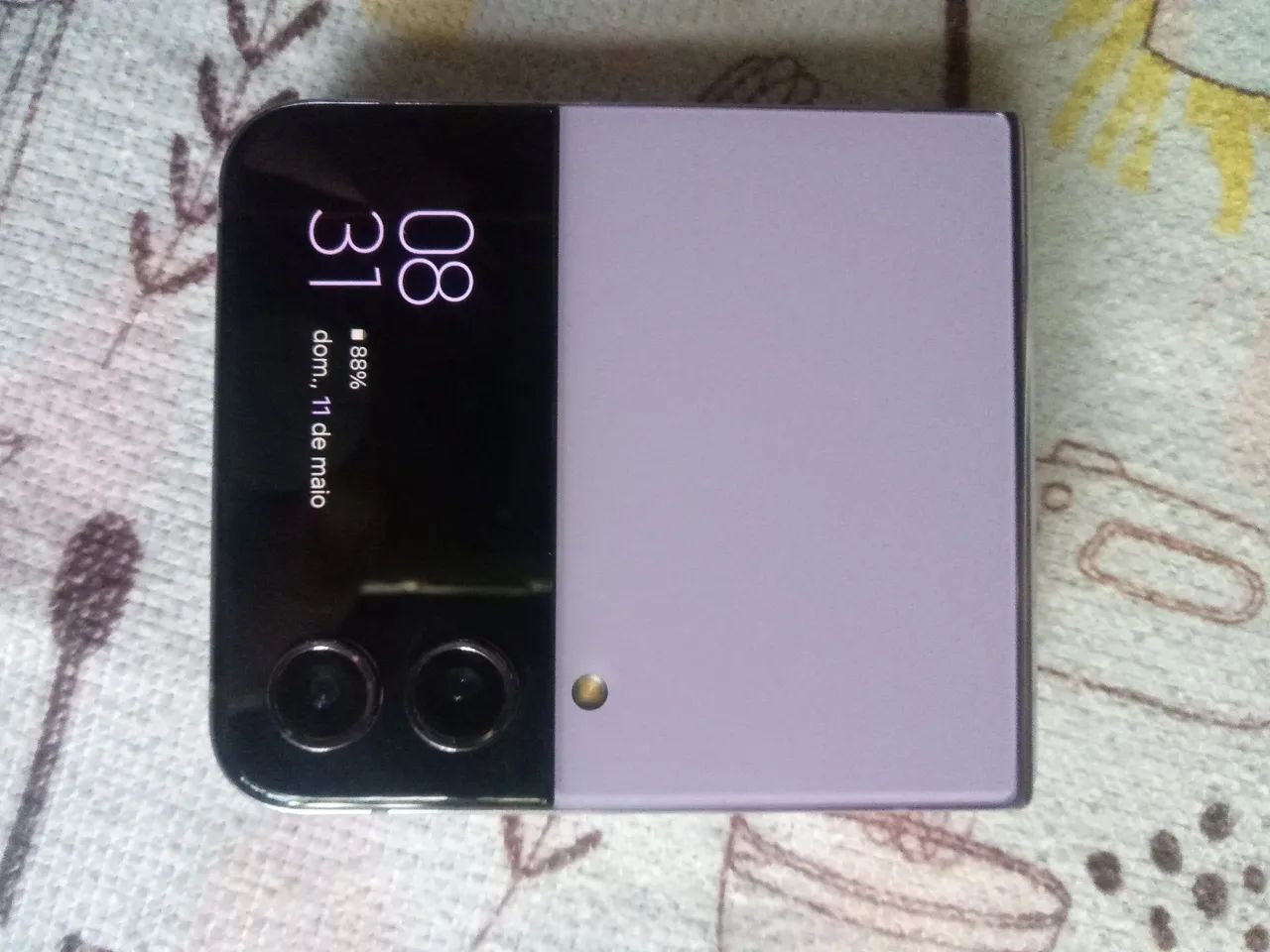 Galaxy Z Flip 4 