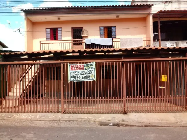 Excelente casa de fundo - QN 07 conjunto 13 casa 14 - Riacho Fundo I - 1º Andar