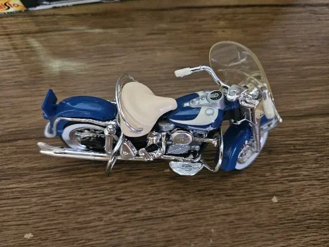 Harley Davidson Miniatura 1:18 - Foto 3