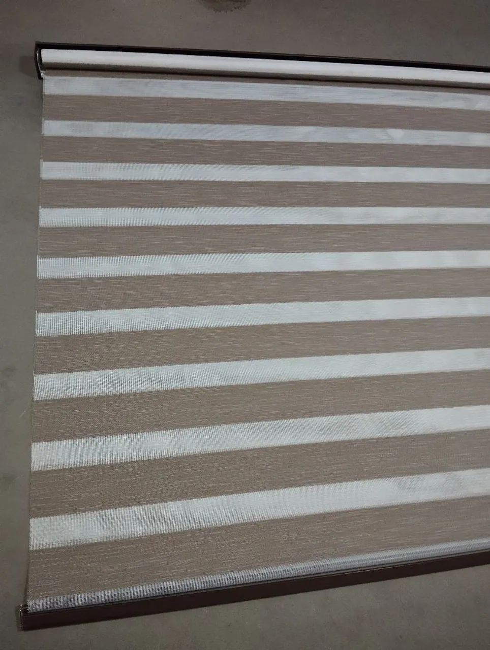 Persianas em perfeito estado de conservação 64840815628547124