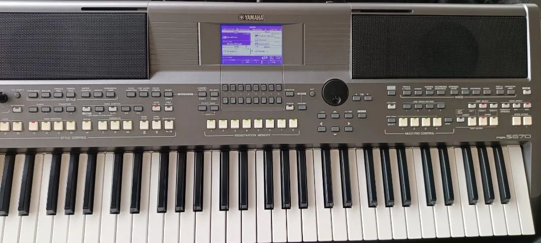 Teclado Yamaha s670 EXTRA