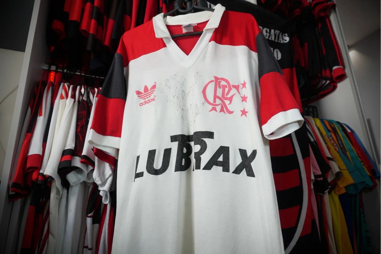 Camisa 2 do Flamengo da década de 80 