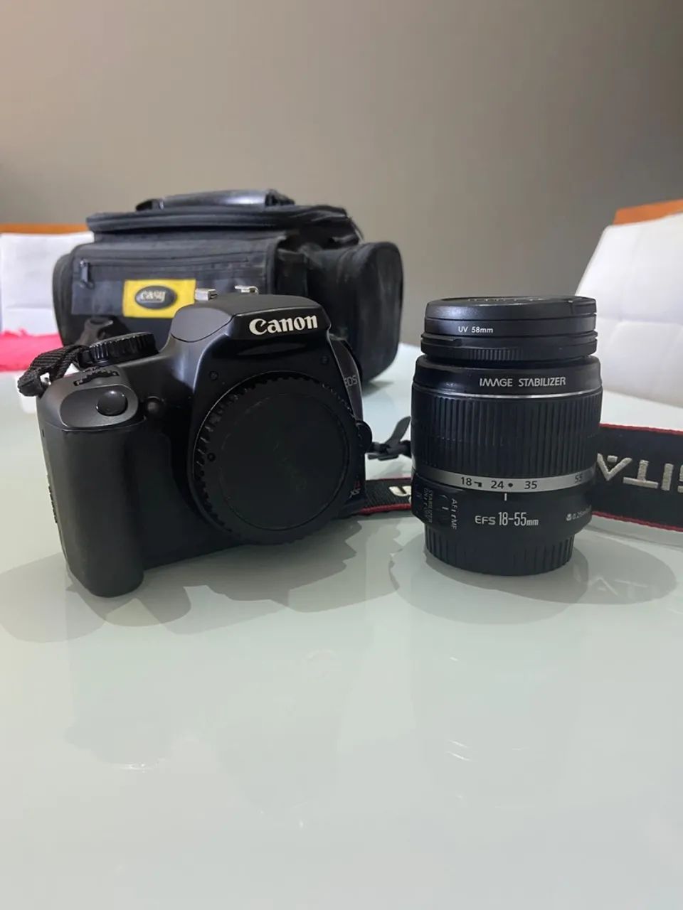 Câmera Canon EOS com Lente 18-55mm