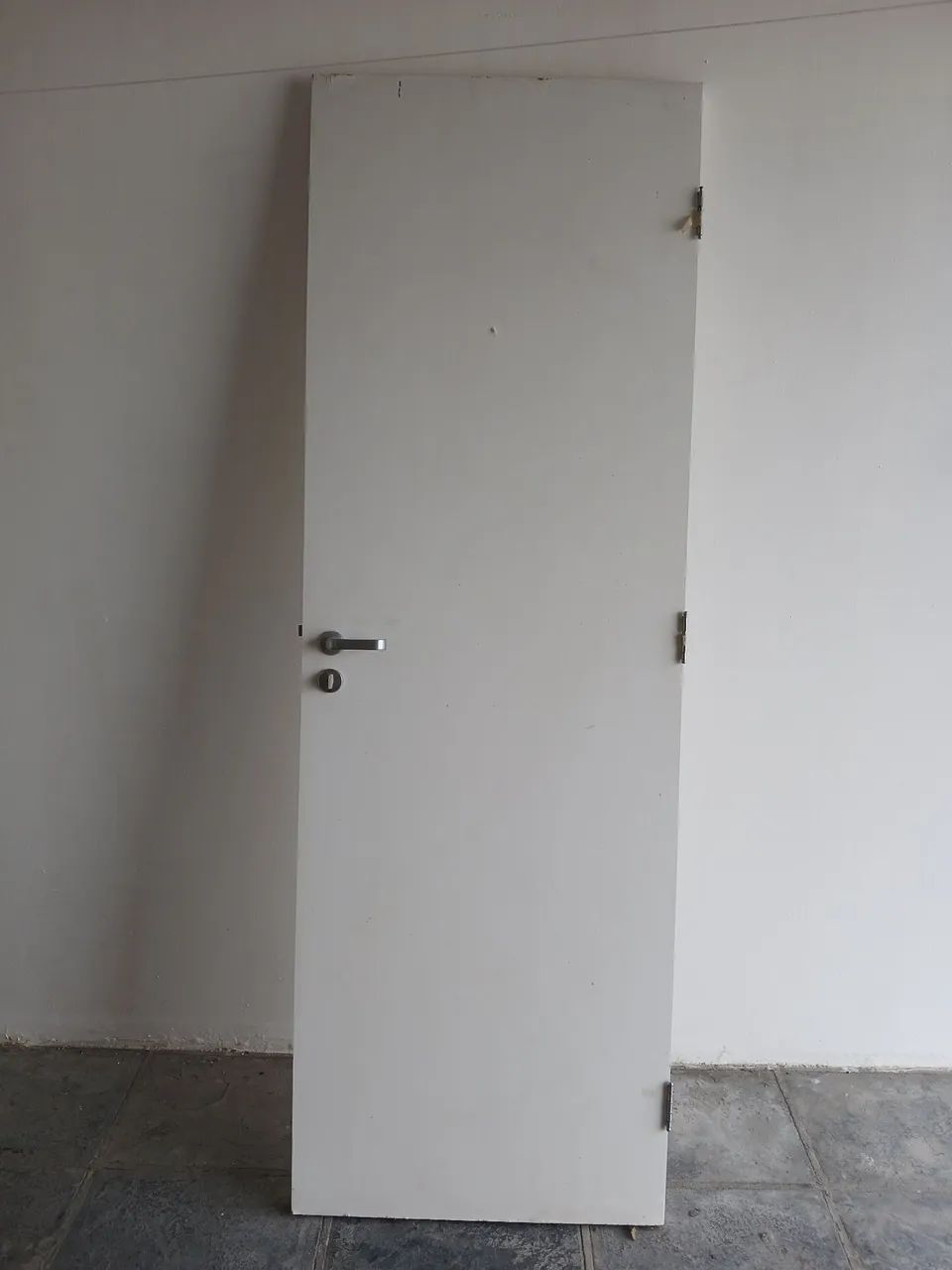 Porta branca de madeira usada em bom estado 2,10 X 0,70