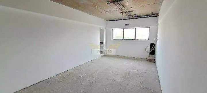 Sala Comercial no Centro Médico e Executivo Jurerê Internacional para Comprar, 31m² - Vila