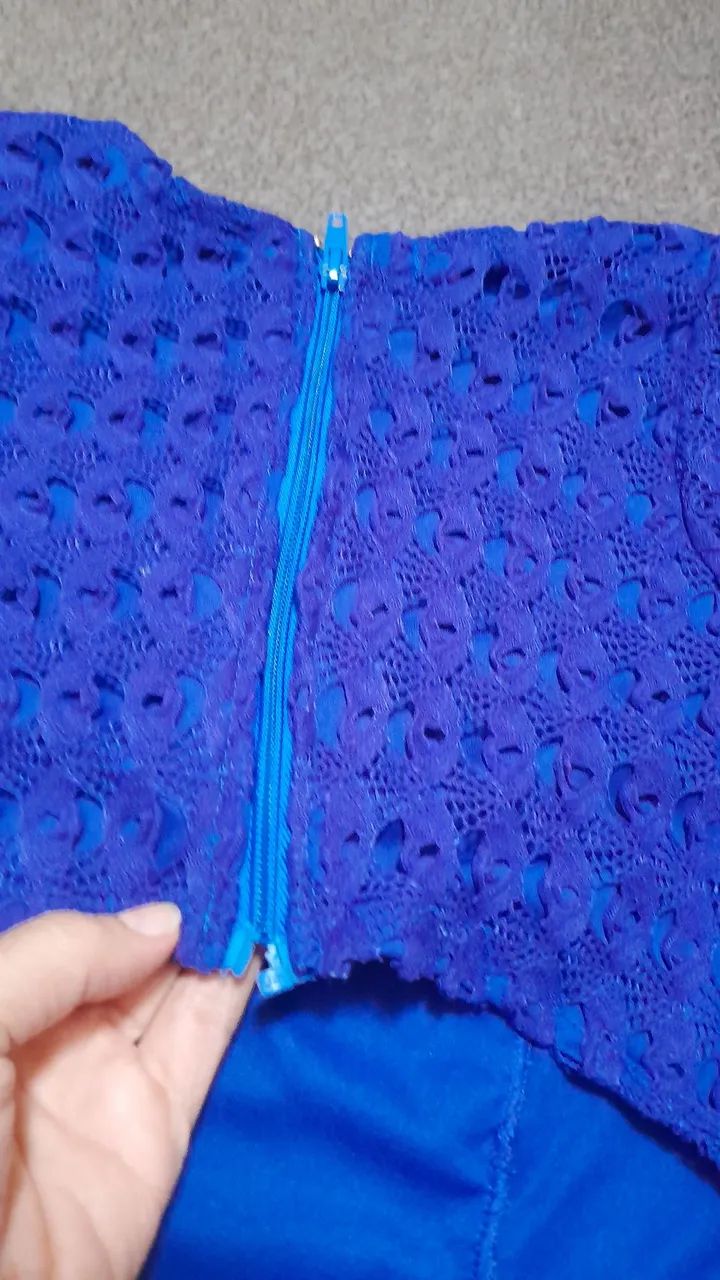Macacão Azul de Renda tamanho P - Foto 3