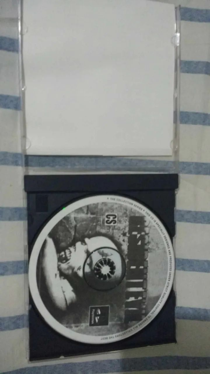 Trilogia Resident Evil (PS1) - Foto 2