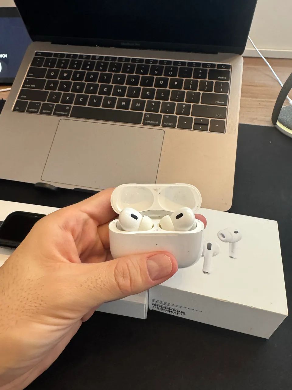 Apple AirPods Pro 2 - Foto 3
