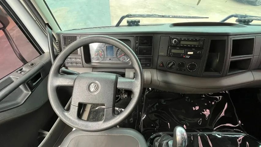 VW 24.280 CONSTELLATION 6X2 ANO/MOD 21/22 UNICO DONO CAMBIO AUTOMATIZADO 10 PNEUS SEM RECA - Foto 18