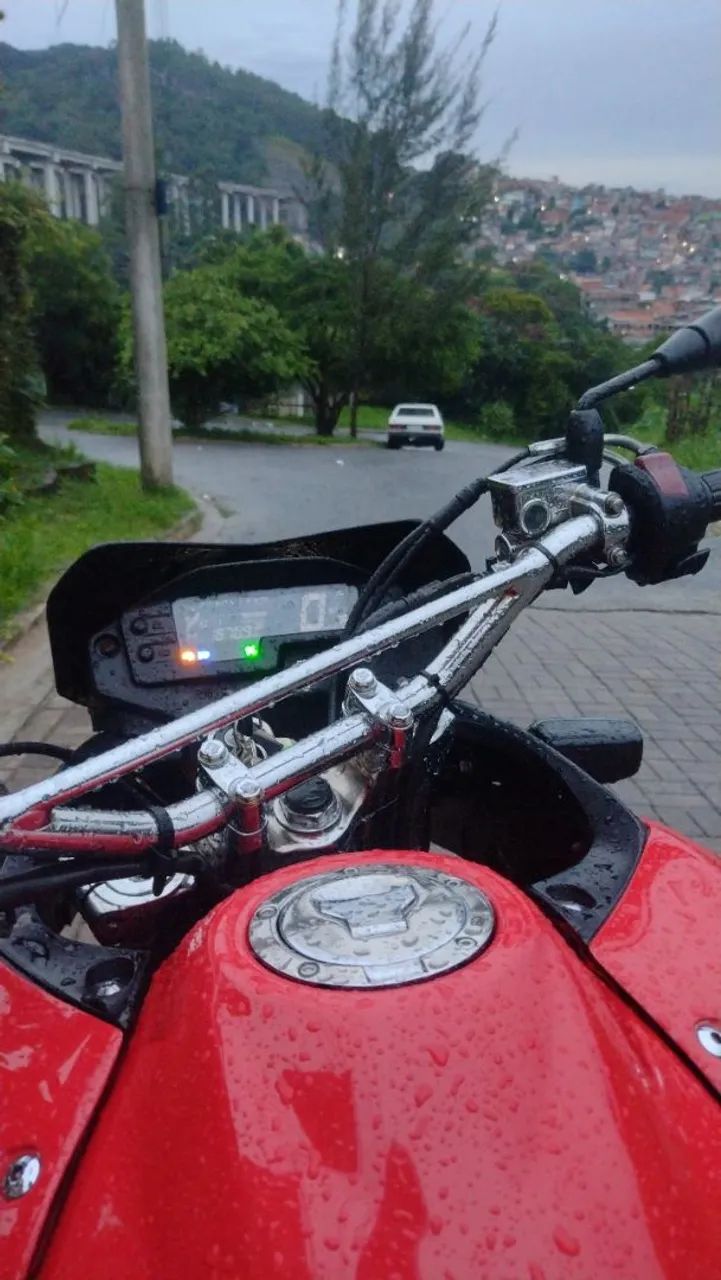 CROMO EM ALGUMAS PEÇAS/ MESA/ PEDALEIRA/QUADRO ELASTICO/ ESCAPAMENTO