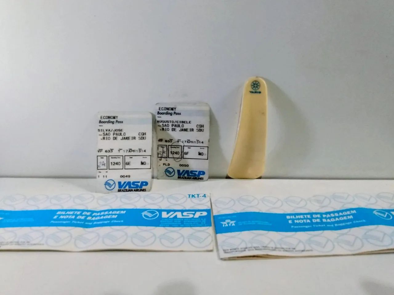 Bilhetes Antigo da Vasp e Varig+ Calçadeira da Vasp  - Foto 3