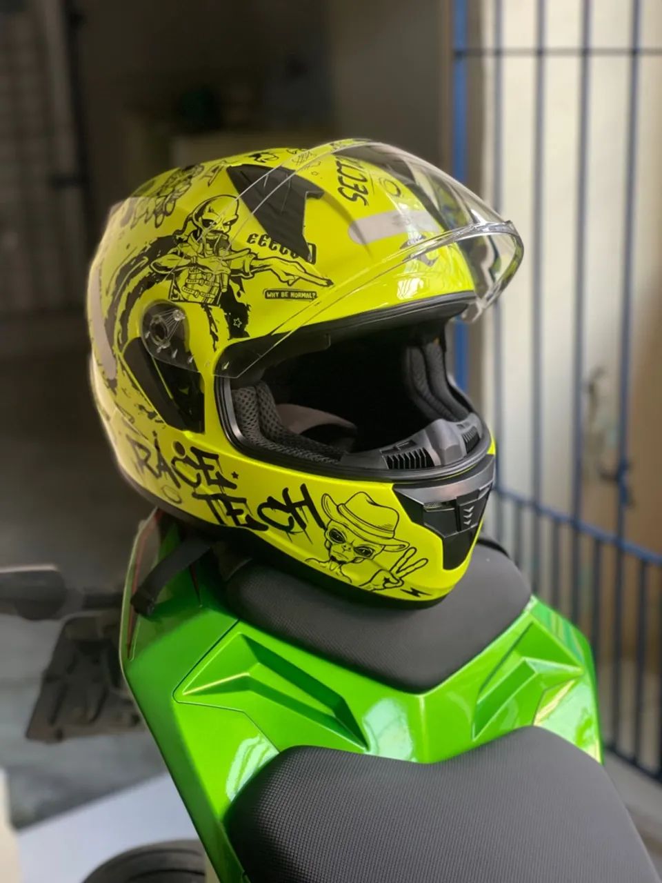 CAPACETE RACETECH TAMANHO 60 - Foto 4
