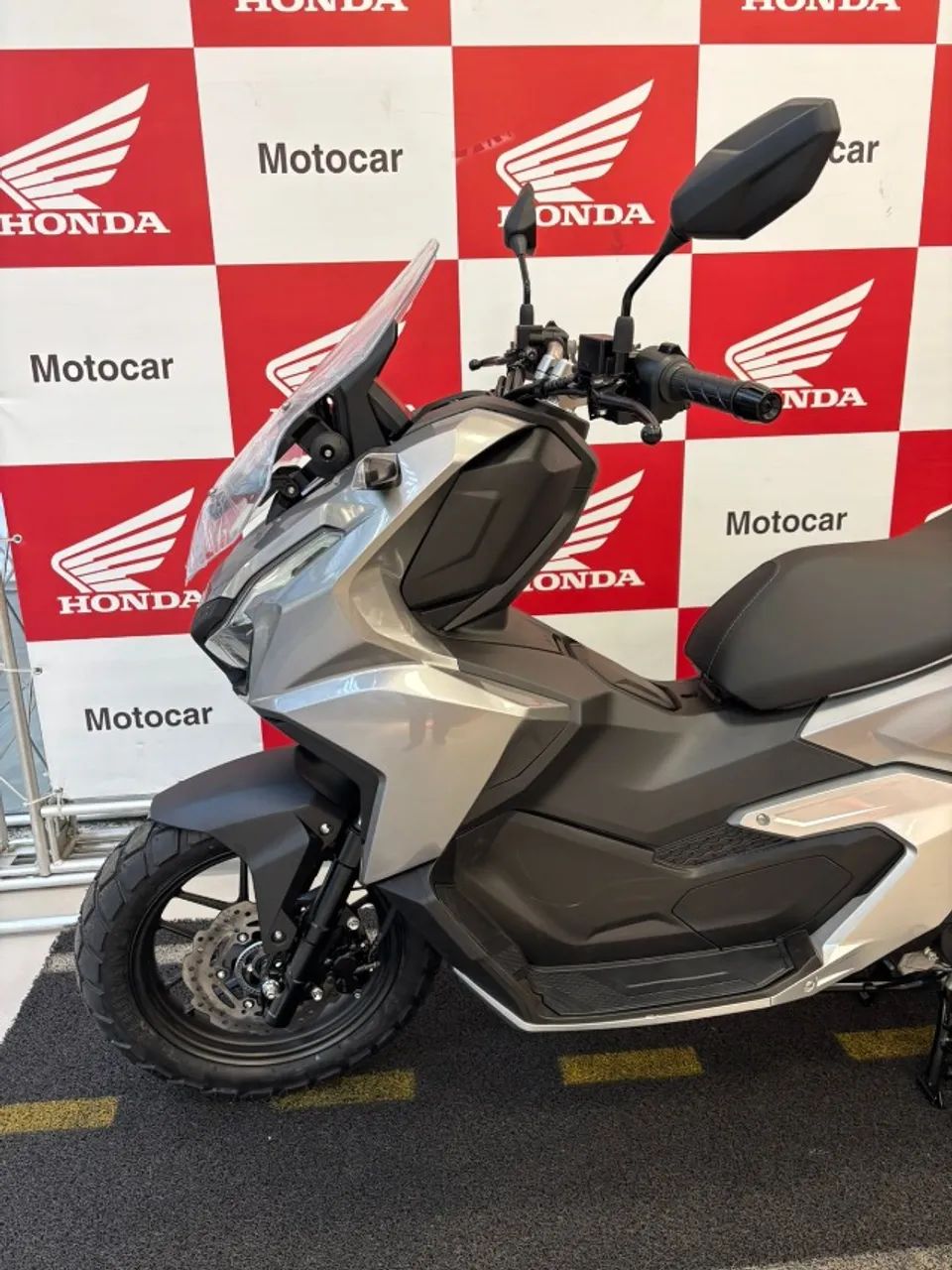 ADV 160 HONDA  - Foto 4