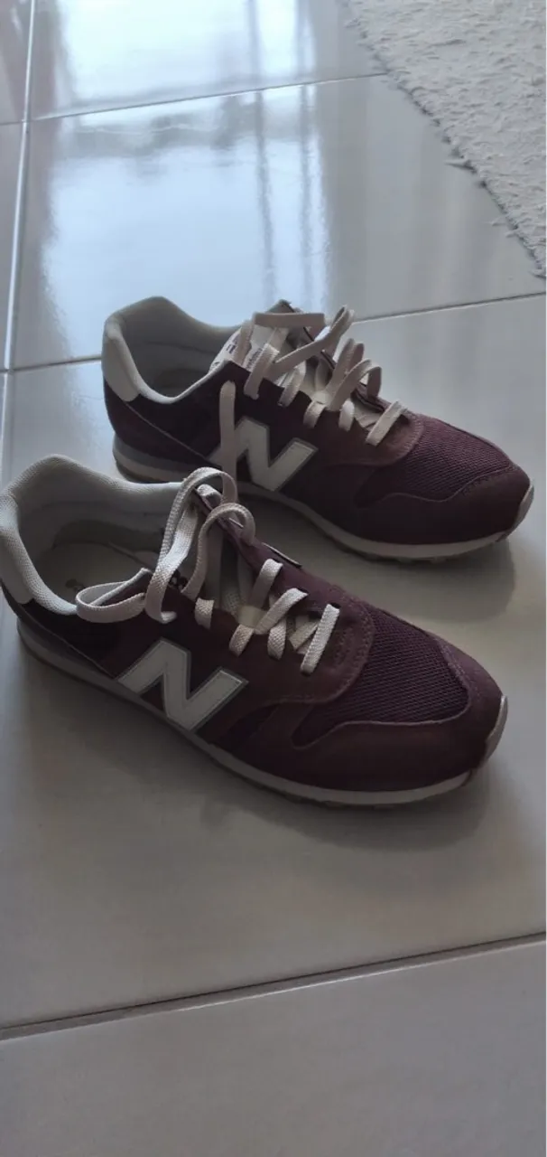 VENDO TÊNIS NEW BALANCE NOVO!