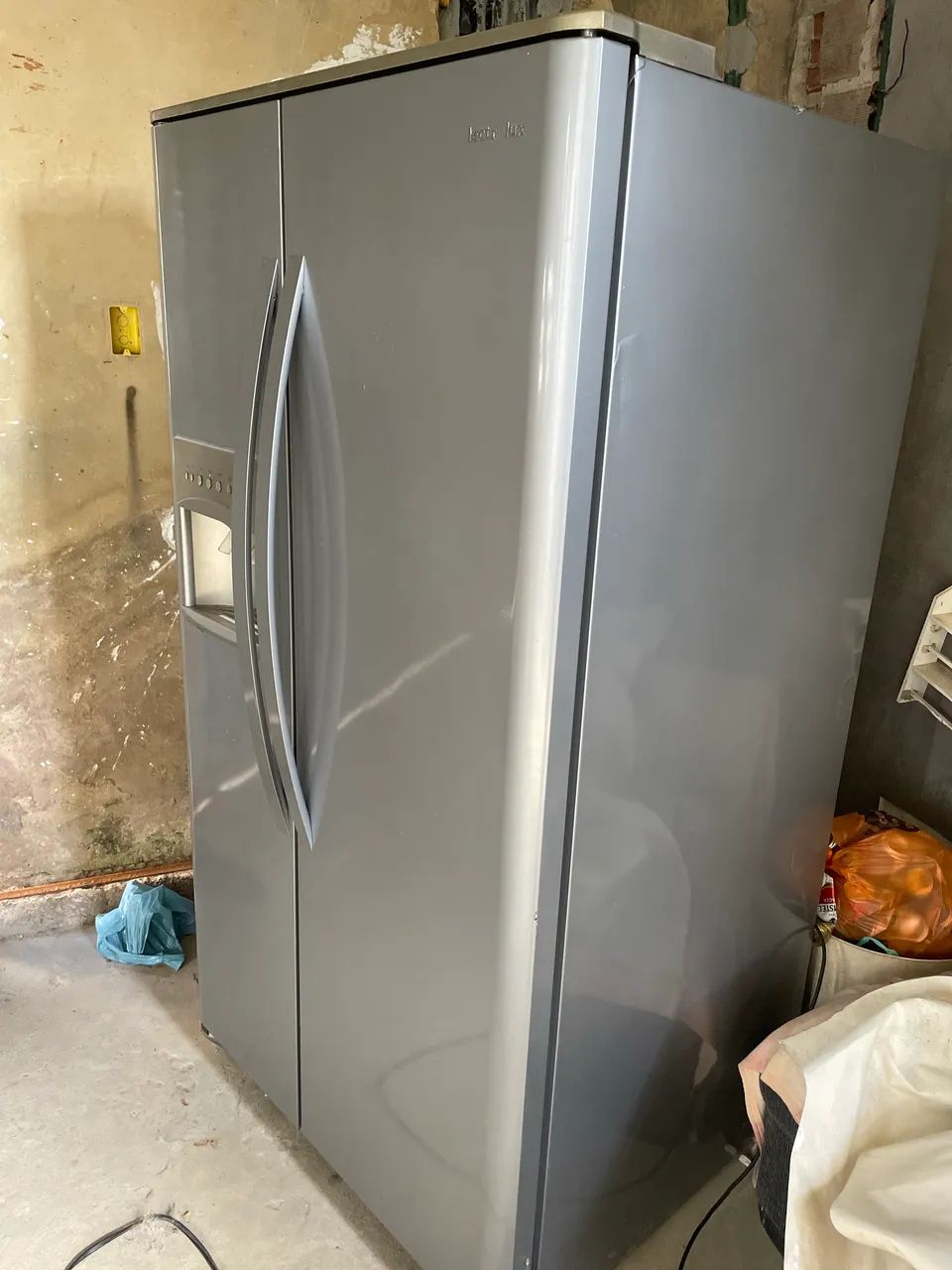 Geladeira Eletrolux side by side - Foto 2