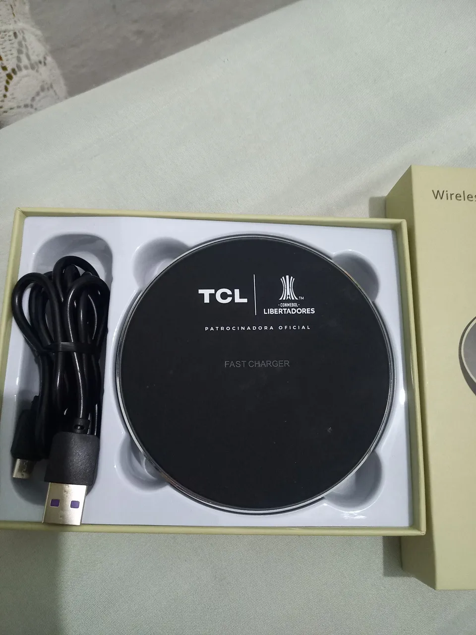 Carregador Wireless TCL Fast Charger CONMEBOL Libertadores