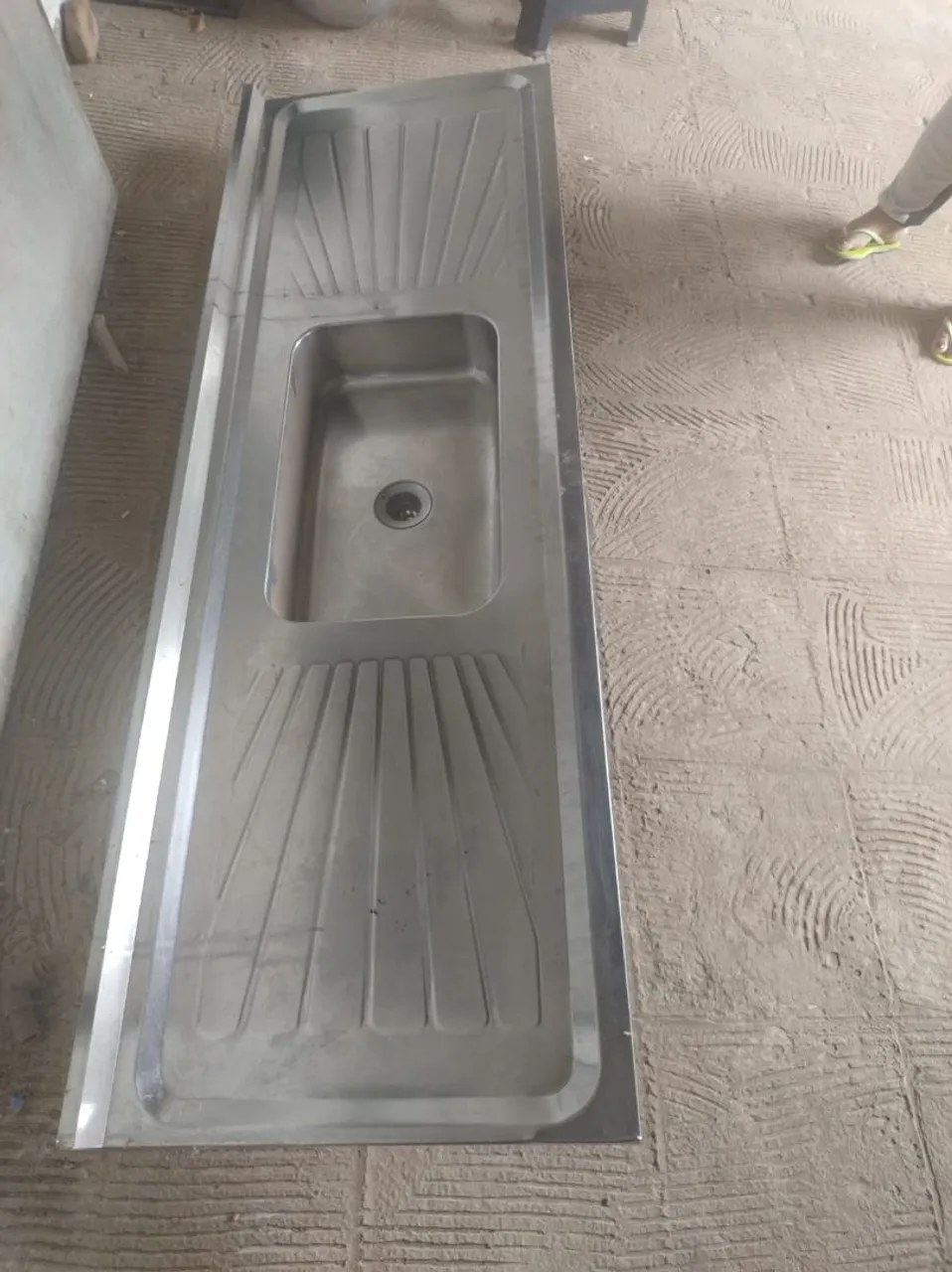 Vendo pia pra cozinha 1.80x59 cm vim buscar no cpa