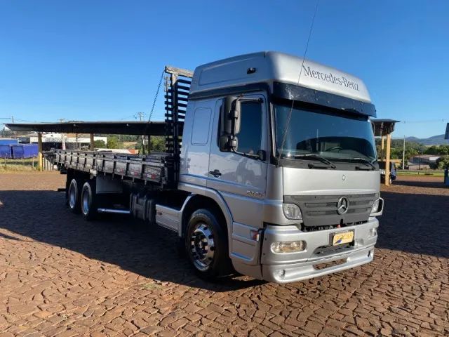 MB Atego 2425 6x2 - Foto 2