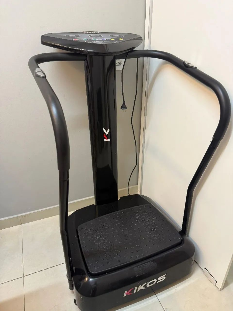 Plataforma vibratória Kikos Fitplate IX