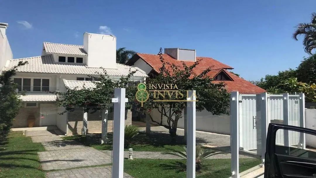Casa com Piscina, 4 quartos e 900 m² no João Paulo, em Florianópolis. - Foto 3