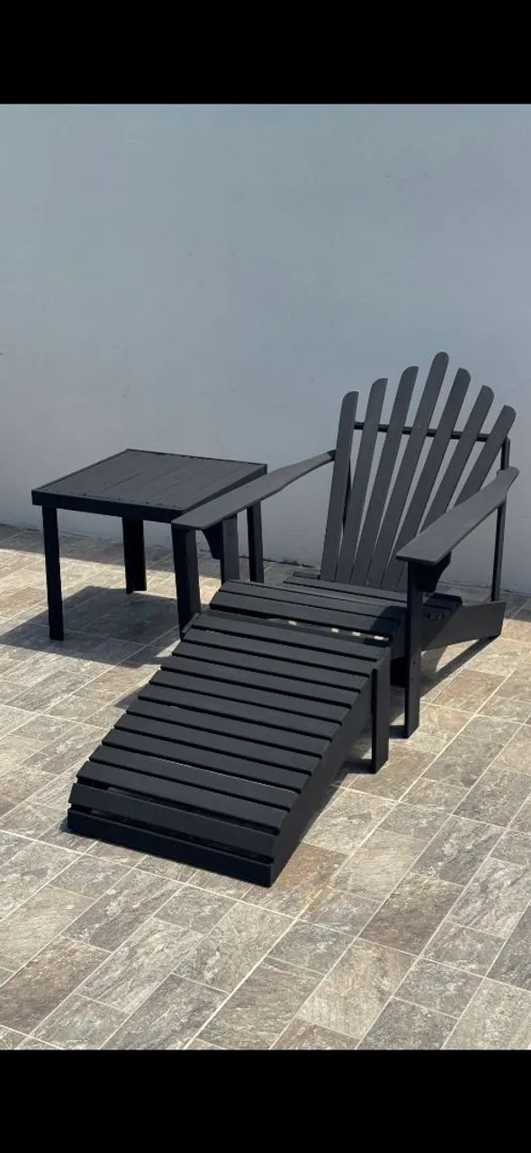 Cadeira pavão com apoio de pé preta  - Foto 3