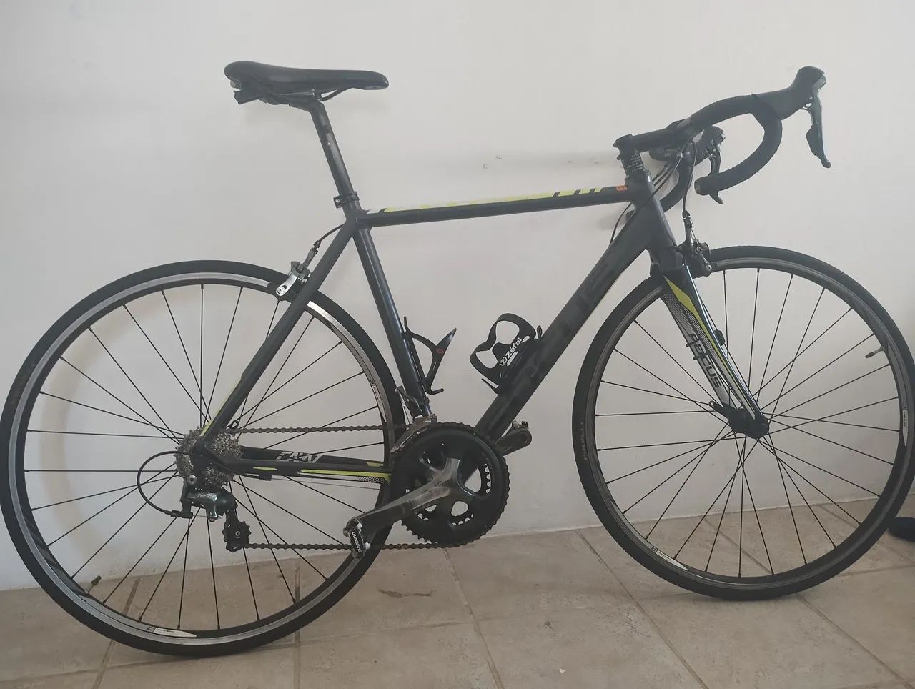 Speed Focus Cayo conjunto Tiagra tamanho 54 Ciclismo Água