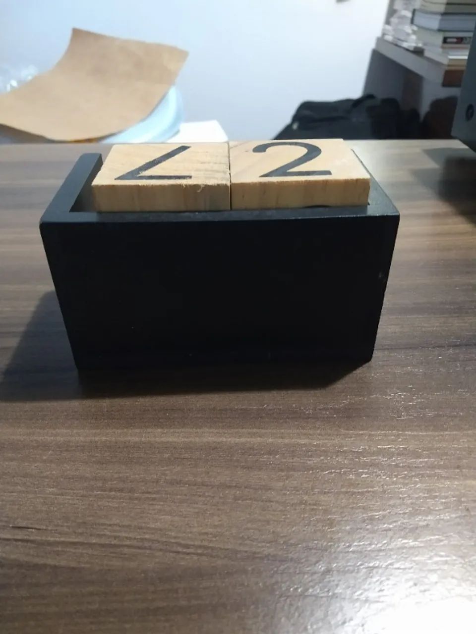 Calendario Cubo de Mesa Permanente em Madeira - Foto 2