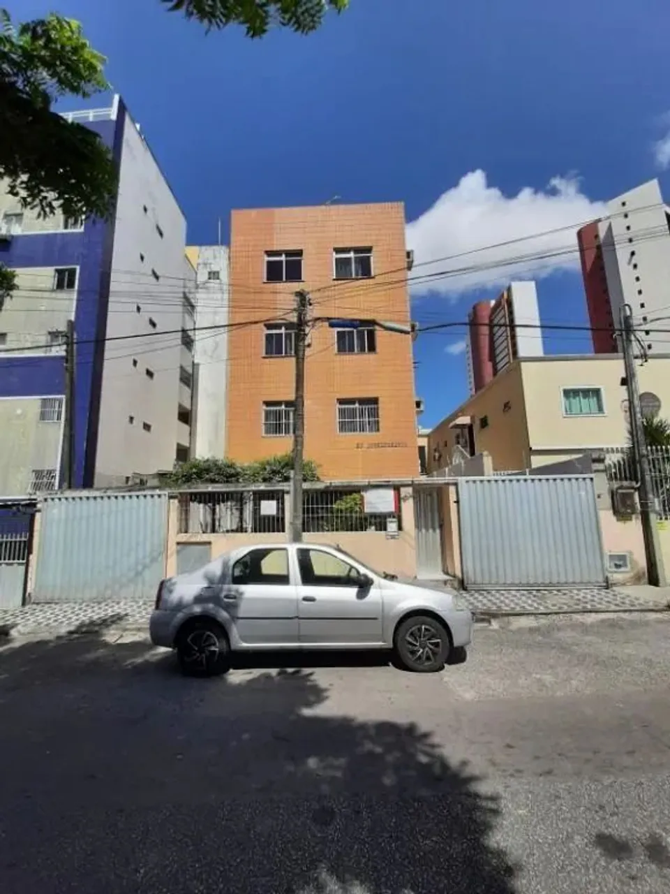 Apartamento para alugar, 75 m² por R$ 1.680,00/mês - Fátima - Fortaleza/CE
