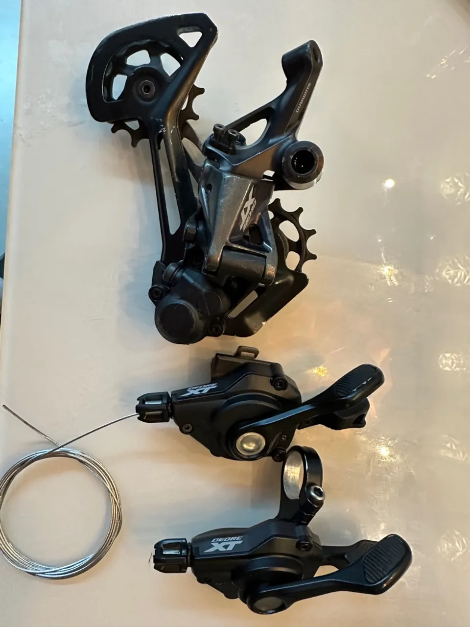 Câmbio e Passador Shimano Deore XT M8100 12v