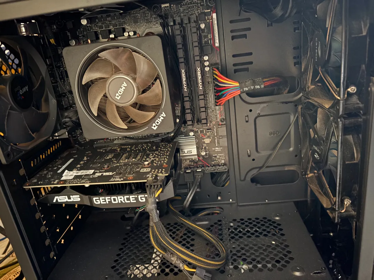 Computador Gamer com AMD e GeForce