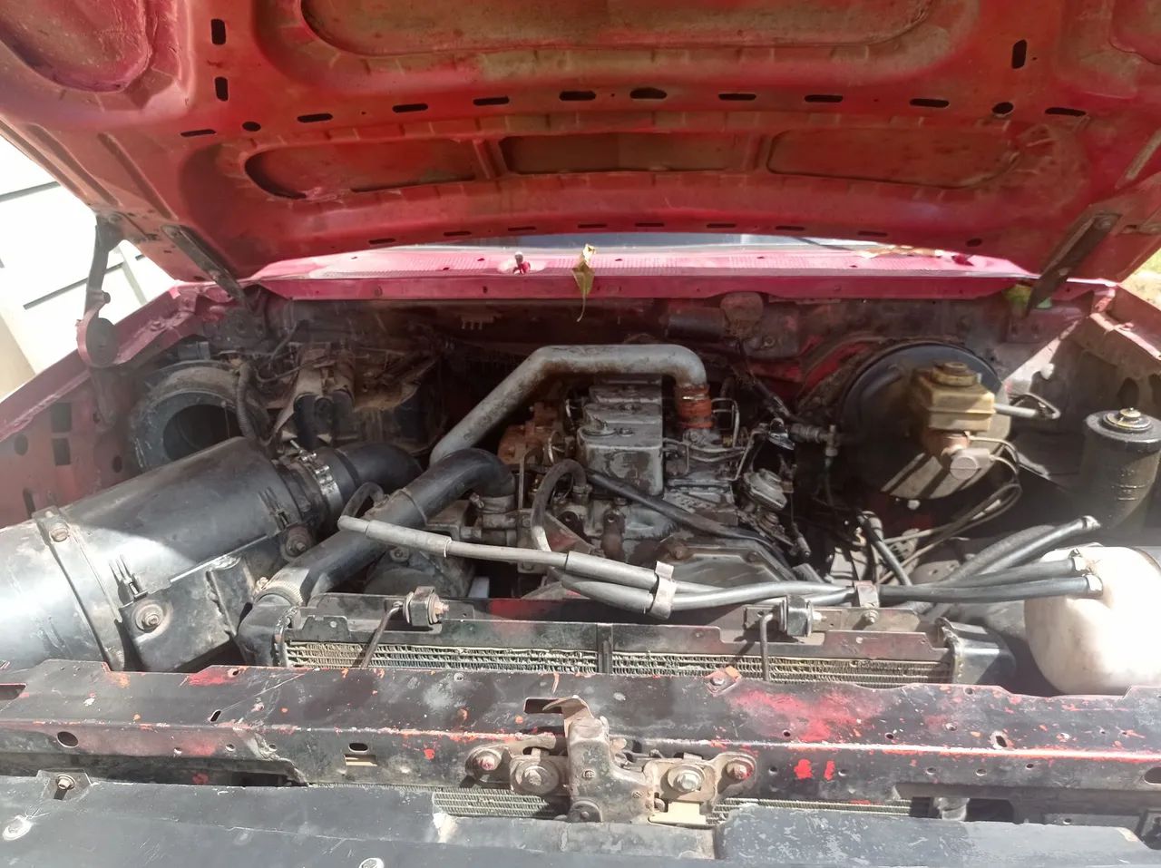 F4000 98 turbinada Cummins 75.000 mil - Foto 4