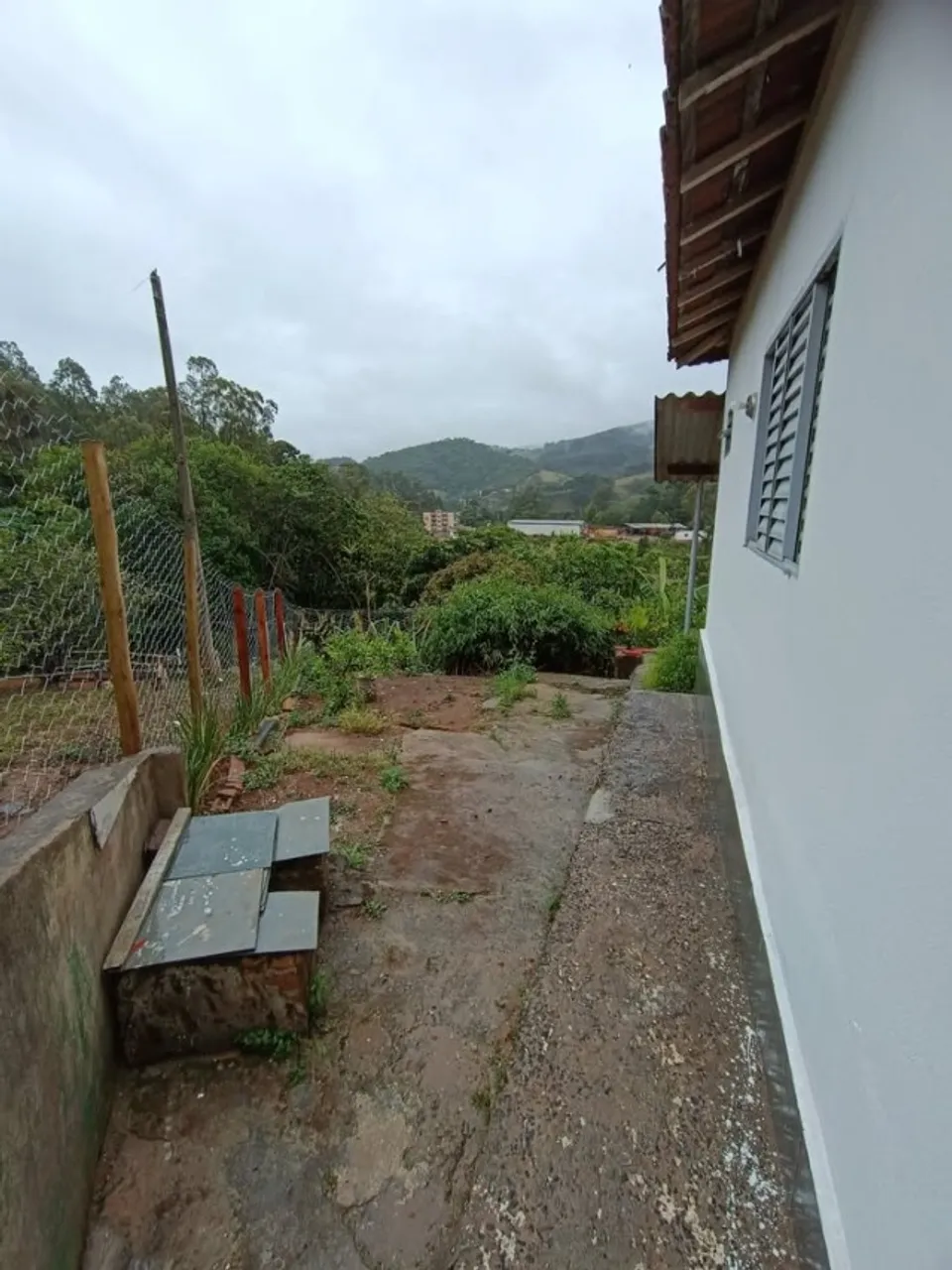 Casa em Terreno de 290m², Com Vista Privilegiada Na Entrada Da Cidade Delfim Moreira/MG