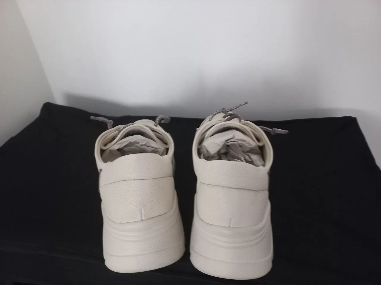 Tênis Casual  off white Tam 39 - Foto 3