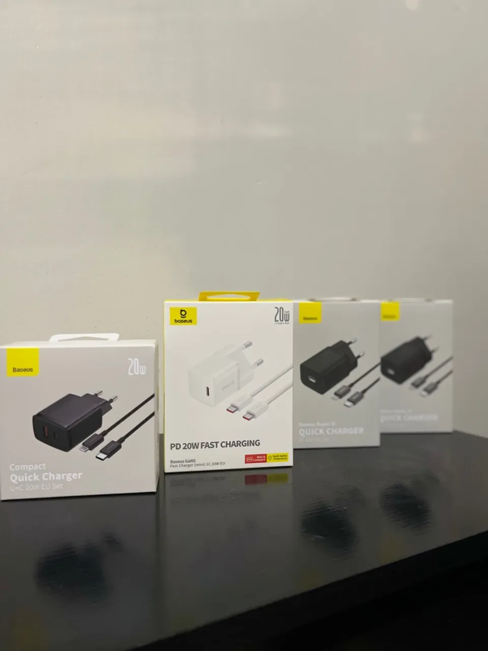 Carregador Baseus 20W - Carregamento Rápido para seu Celular