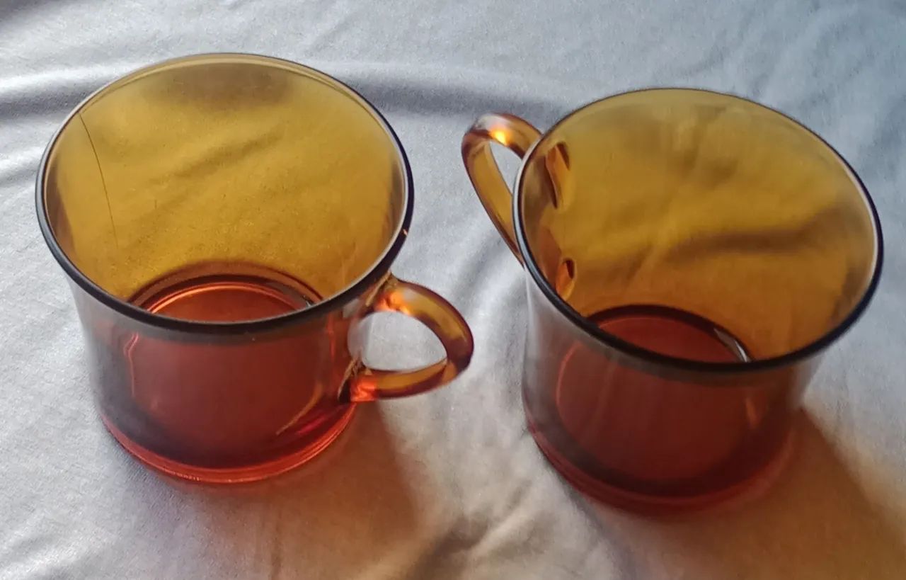 Conjunto de Prato e xícara de vidro âmbar vintage. Kit pratos de vidro64728430580482121