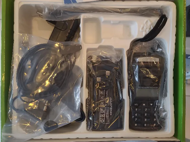 Rádio Baofeng LS-UV82