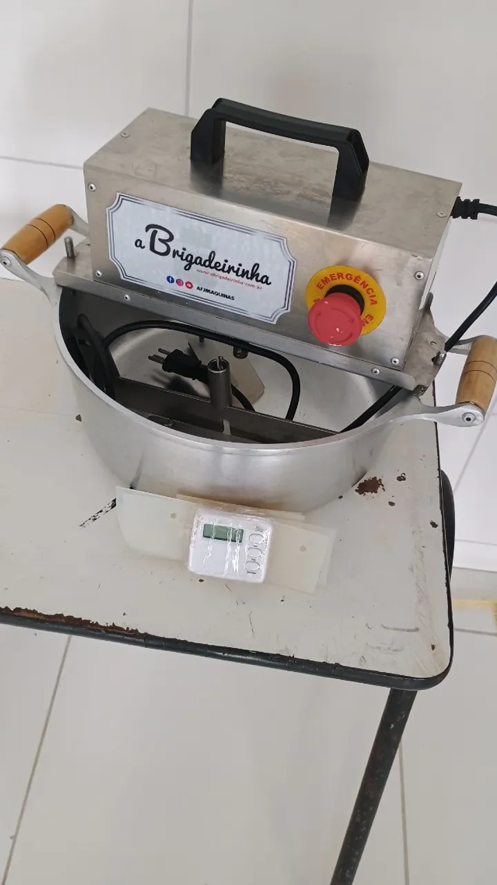 Panela mexedora 32cm