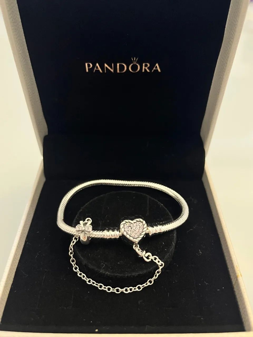 Pulseira Pandora Original com Berloques