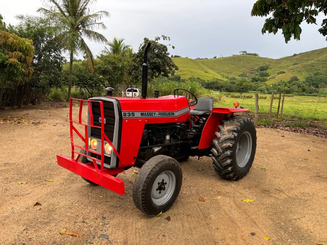 Trator Massey Ferguson 235 - Foto 3