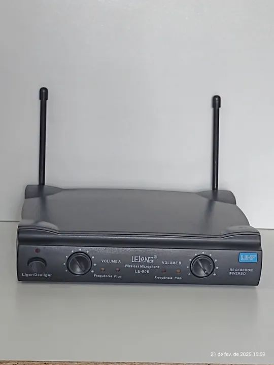 Microfone sem fio Lelong LE-906 com detalhes + 4 Baterias recarregáveis Elgin 9v + Carrega - Foto 4