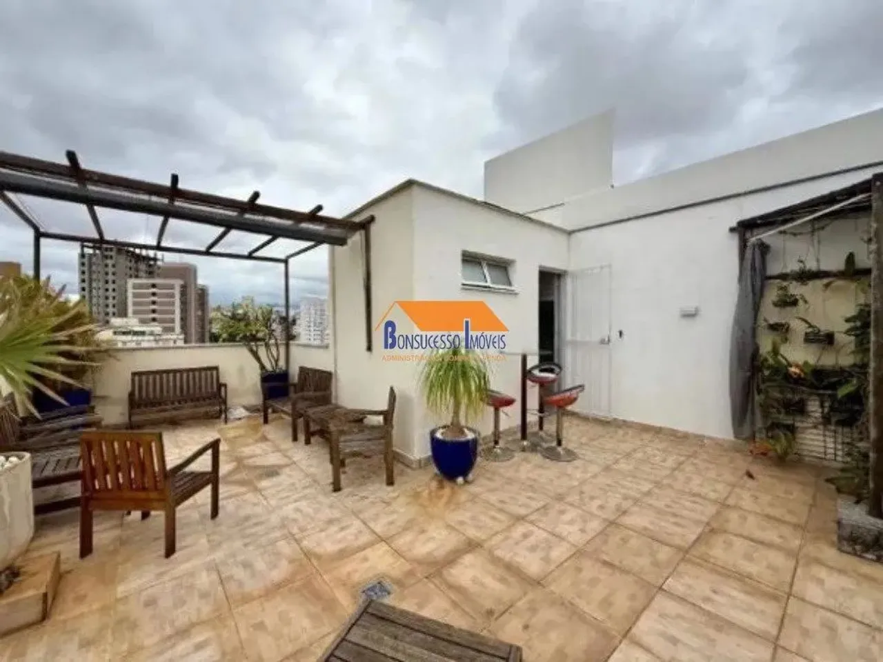 cobertura de 2 quartos Bairro Nova Floresta em belo Horizonte