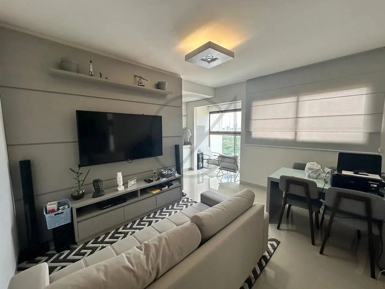 VENDE-SE FLAT NO EXECUTIVE PORTEIRA FECHADA