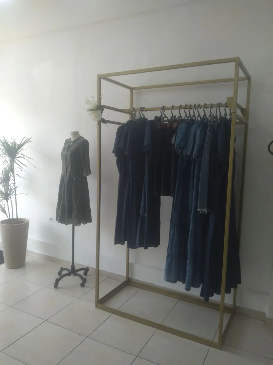 Araras Roupas de alta qualidade