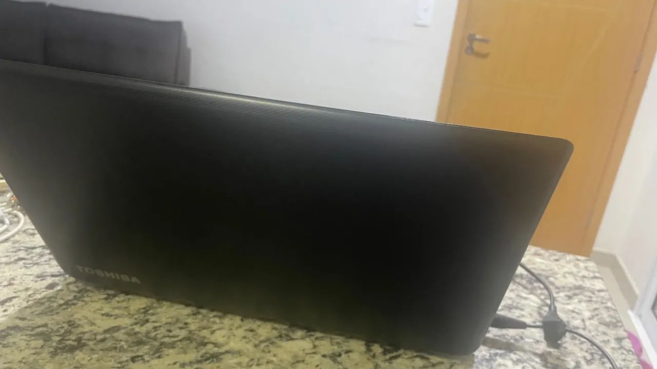 Notebook Toshiba 15polegdas amd  - Foto 4